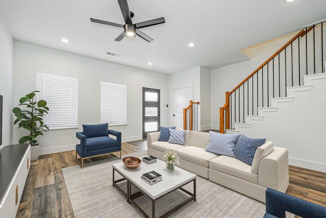 Photo - 1208 Edgar St