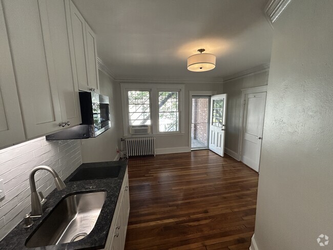 Building Photo - 22 Chiswick Rd Unit 5 Rental