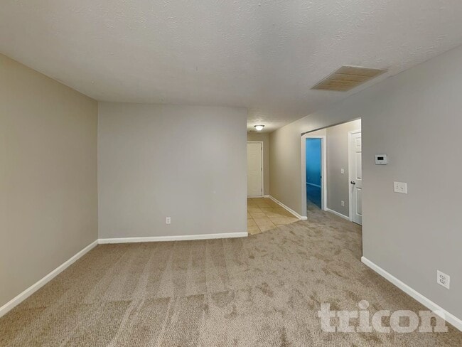 Photo - 300 Klinetop Dr