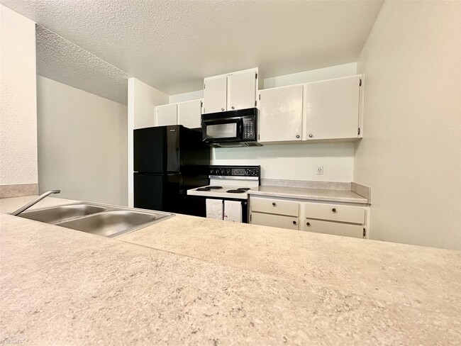 1 br, 1 bath Condo - 17431 Ambaum Boulevar... - 1 br, 1 bath Condo - 17431 Ambaum Boulevar...