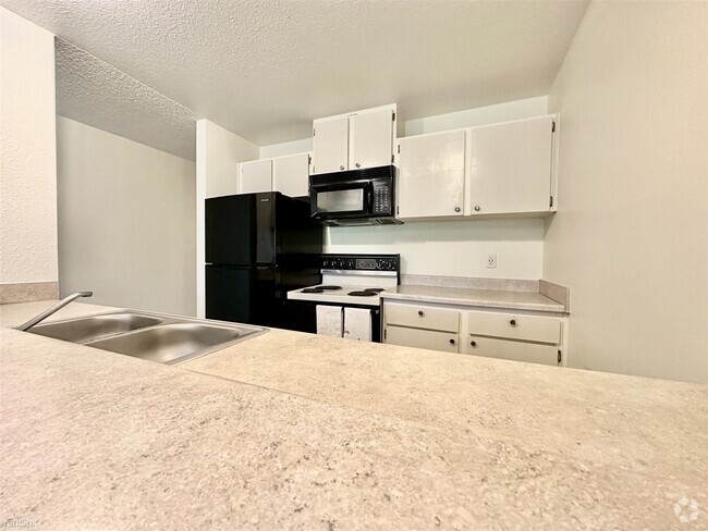 Building Photo - 1 br, 1 bath Condo - 17431 Ambaum Boulevar...