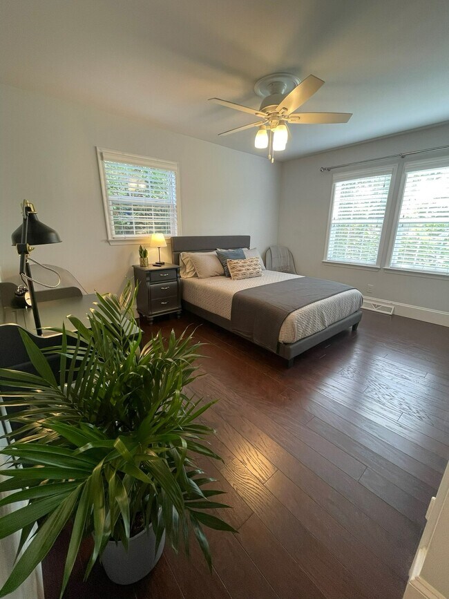 1825 Windham Pl