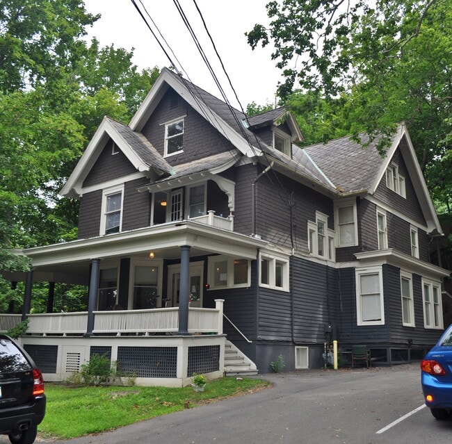Photo - 117 Dewitt Pl Unit 5