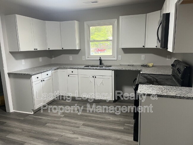 Photo - 4749 Eastwin Dr