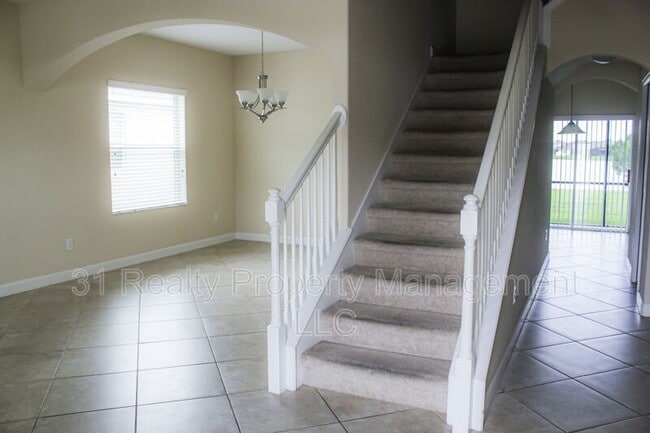 Photo - 1718 Thetford Cir