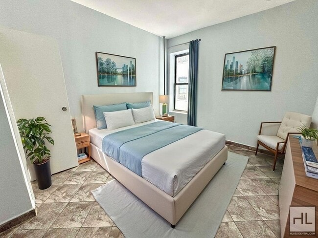 Building Photo - BAY 22 STREET Unit C2