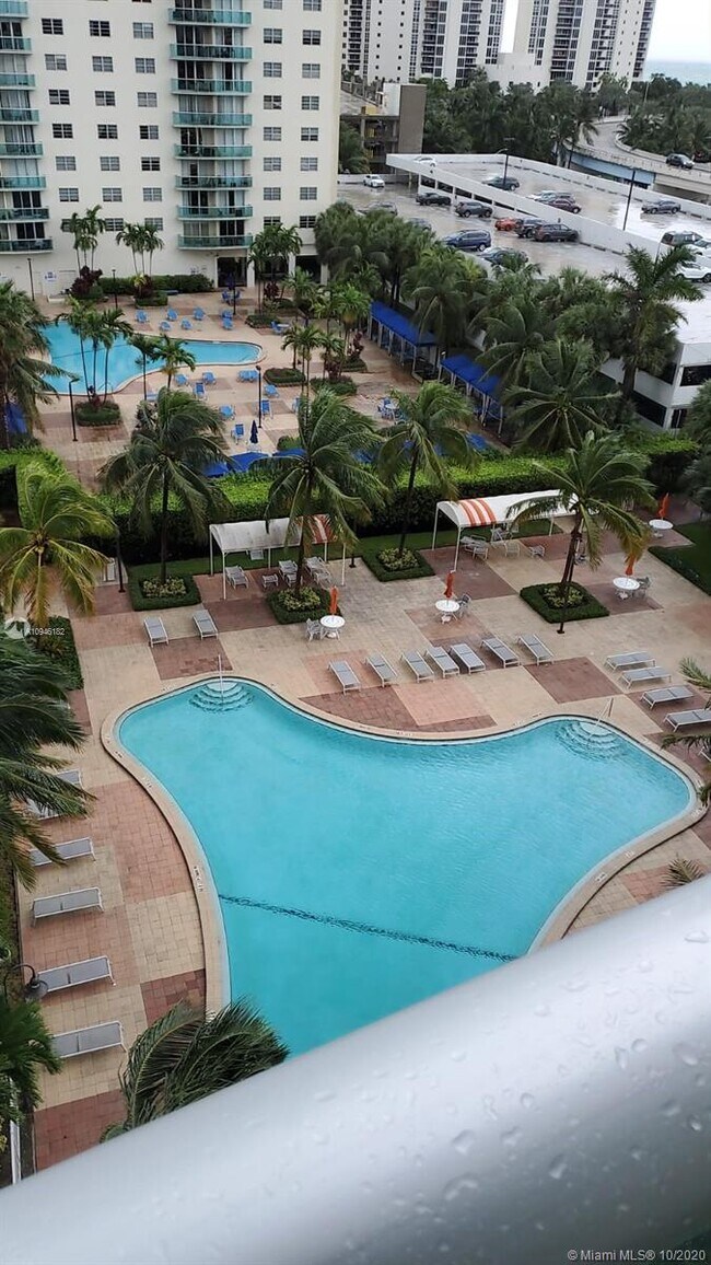 Photo - 19380 Collins Ave Unit 808