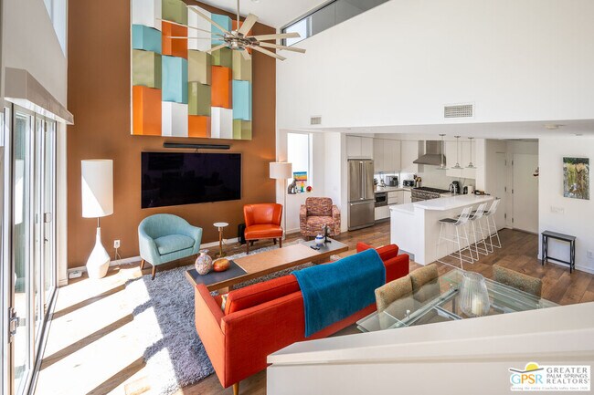 1009 Iris Ln