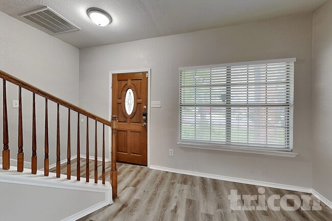 Photo - 8210 Grissom Cir