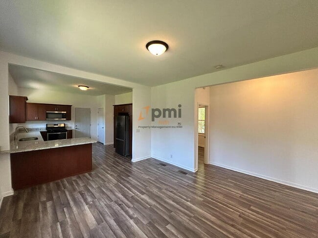 Photo - 13328 Edison St