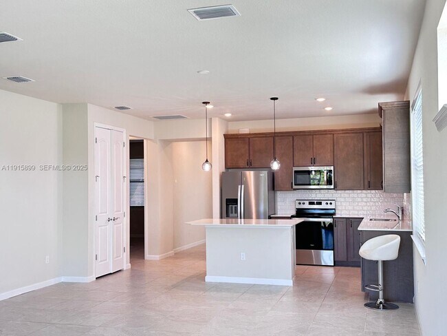 Photo - 4139 Silver Maple Wy