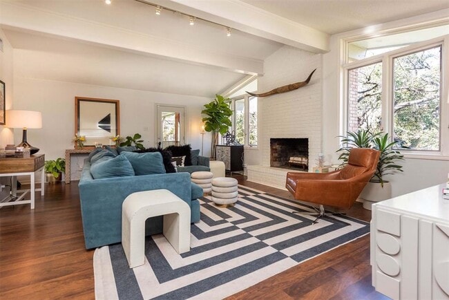 Photo - 2 Randolph Pl