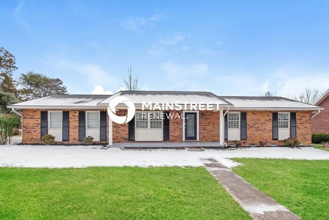 4 Bedroom Pet-Friendly Home in SEYMOUR, TN with Main Street Renewal