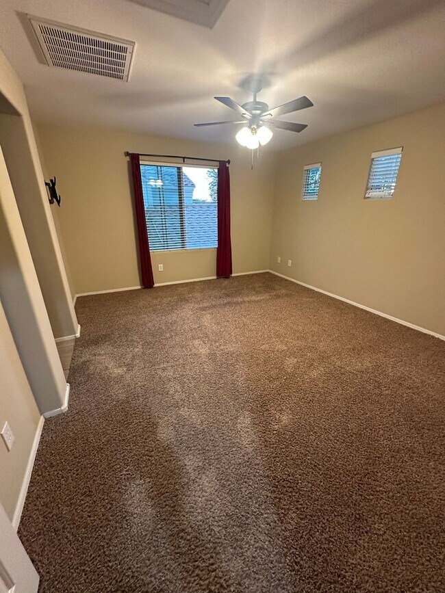 Photo - Charming 3 Bed + Den 2.5 Bath Home with 2 ...