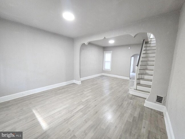 Photo - 4436 N Chadwick St