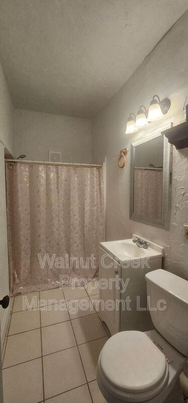 Photo - 3319 W 126th St Unit 1