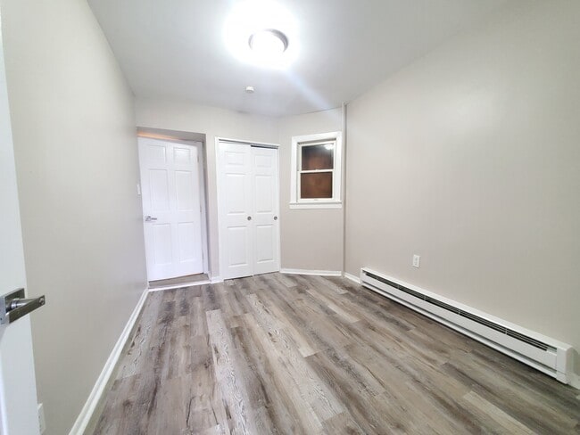 216 Fairmount Ave 2 - 218 Fairmount Ave Unidad 2