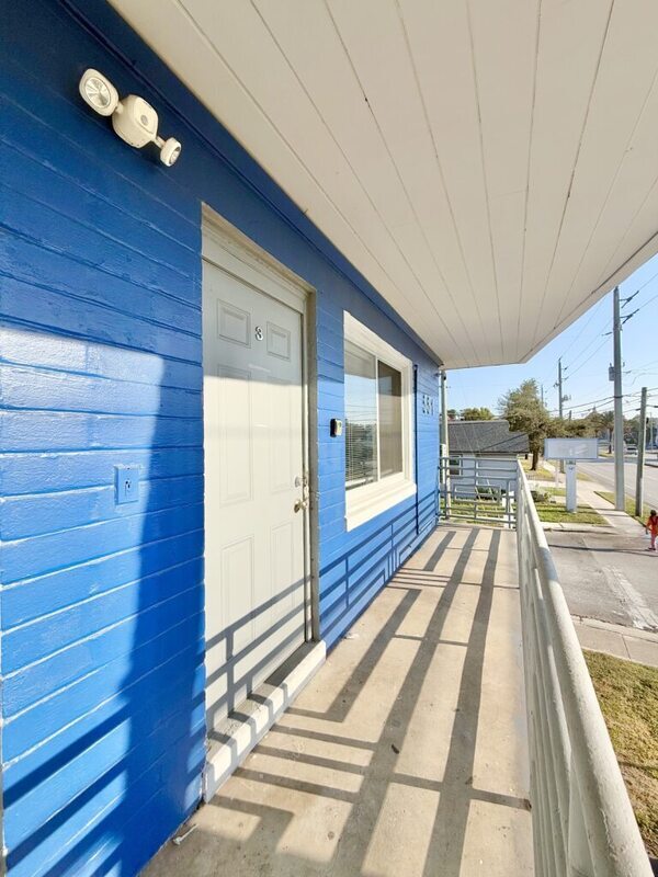 Photo - 551 N Ridgewood Ave