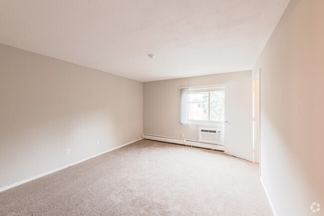 2 BR, 1 BA