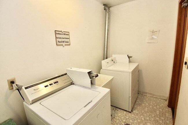 Como Dale Apartments