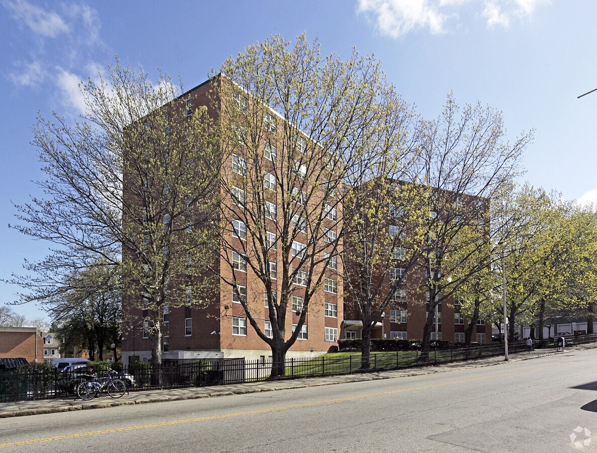 Photo - Pleasant Tower Apartments