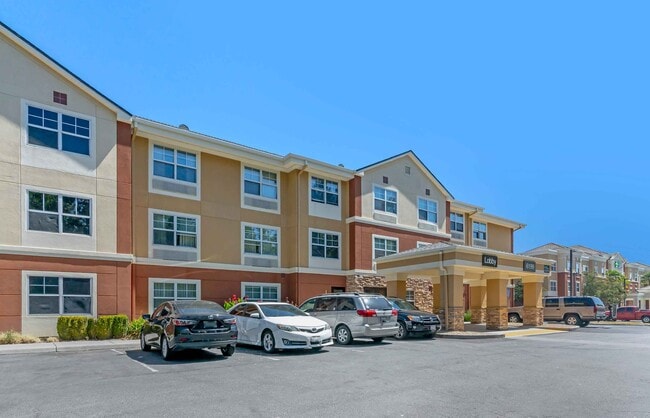 Furnished Studio-San Jose - Edenvale - North