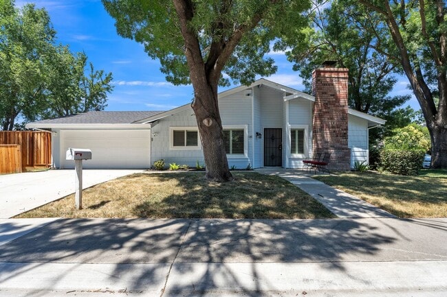 Building Photo - 74 Cedro Cir Rental