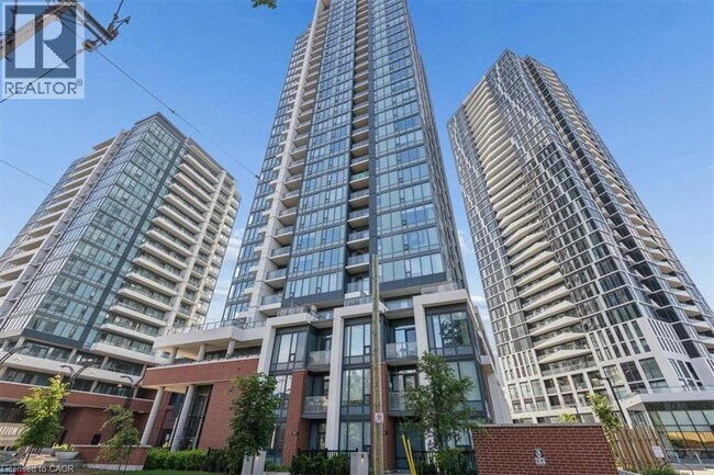 Photo - 15 Wellington St S Unit 1204