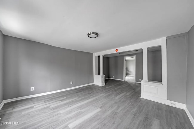 Photo - 362 2nd St