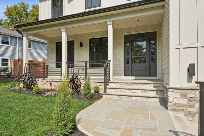 Photo - 105 Squire Hill Rd