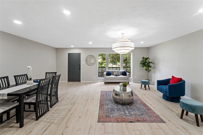 Photo - 9425 Fondren Rd