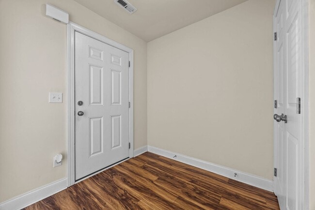 Photo - RENT THIS TWO BEDROOM UNIT FOR REDUCED REN...