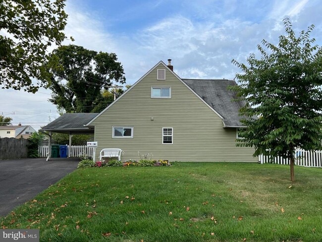 Building Photo - 16 Crabtree Dr Rental