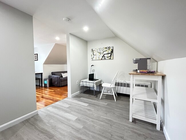 Photo - 16 Lewis Ave Unit 1-bedroom