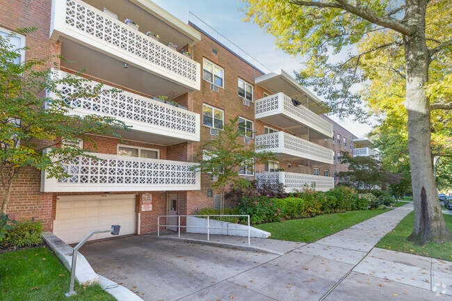 Photo - Claridge Apartment Corporation