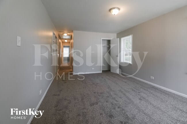 Photo - 703 Porter St