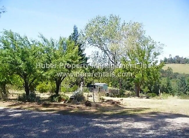 Photo - Peaceful Country Living with Stunning Views