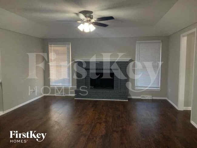 Photo - 2412 Bridger Dr