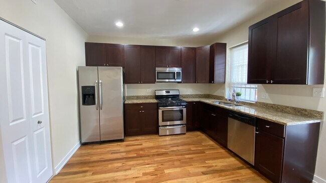 Photo - 2986 N Elston Ave Unit 2R