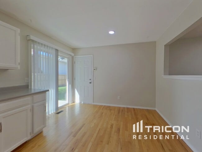 Photo - 10025 Alcott St