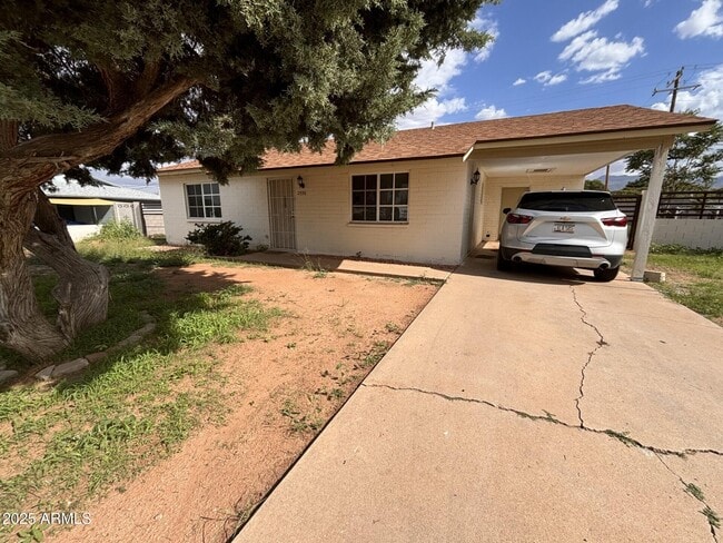 Building Photo - 2596 Paseo Media Rental