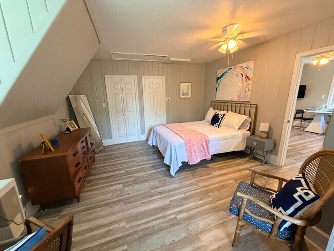 Photo - Midtown Bungalow Unit Midtown Bungalow 4