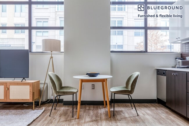 Photo - 10 Glassworks Ave Unit FL1-ID522