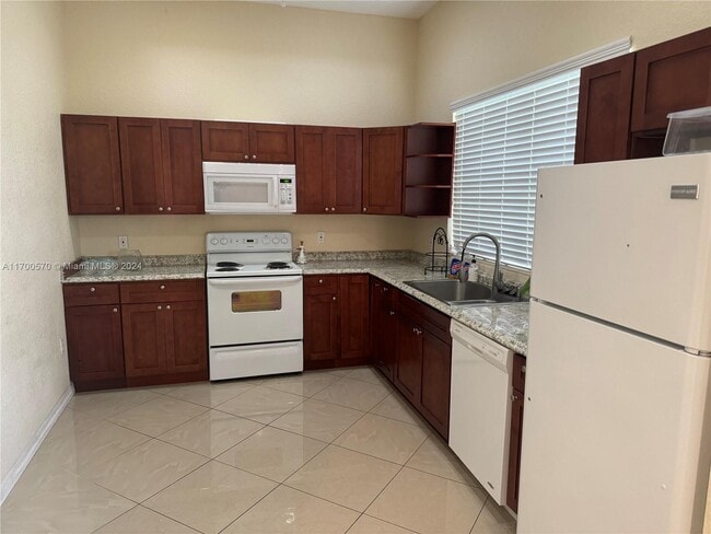 Photo - 357 SW 18th Rd