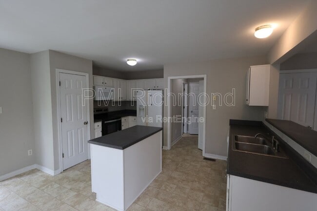 Photo - 9824 Willow Glen Ct