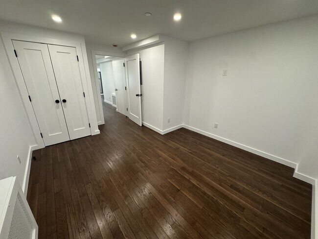 Photo - 1094 Greene Ave Unit 1st Floor