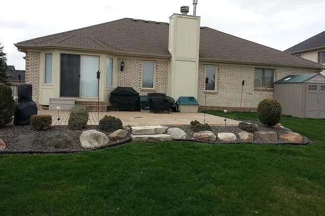 back - 50262 Barrett Dr