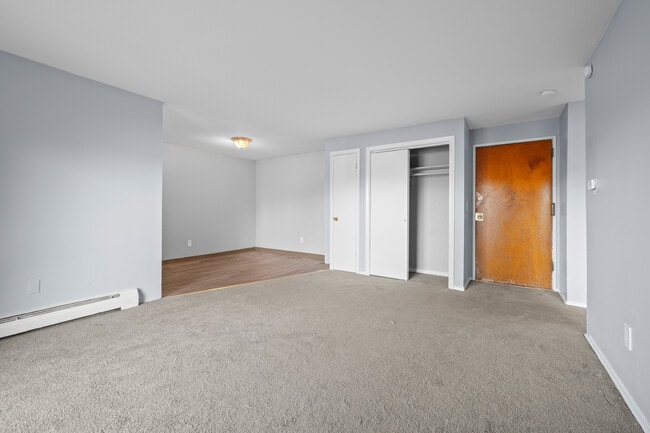 Photo - 140 Silver Ln