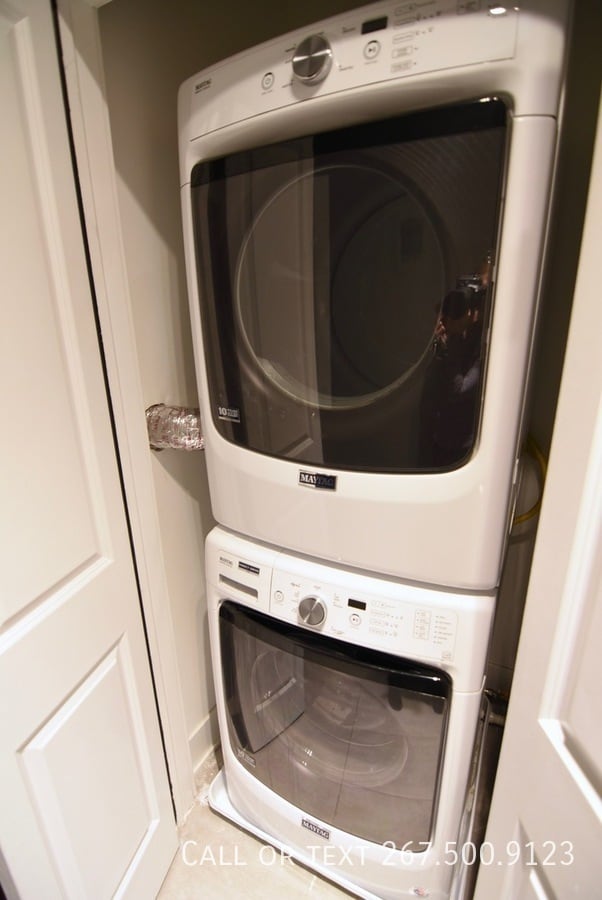 Photo - 533 Budd St Unit 1D