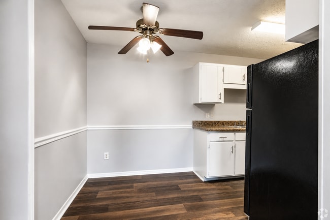 River Retreat Apartments